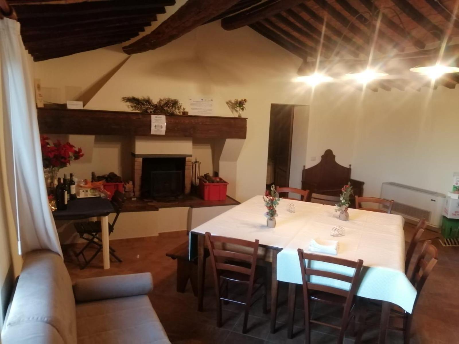 Ferienwohnung Antica Grancia Di Quercecchio Montalcino Exterior foto